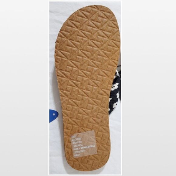 New Wave Zone Womens Flip Flops Slip On Black With White Floral Tan Size 11 - Picture 12 of 16